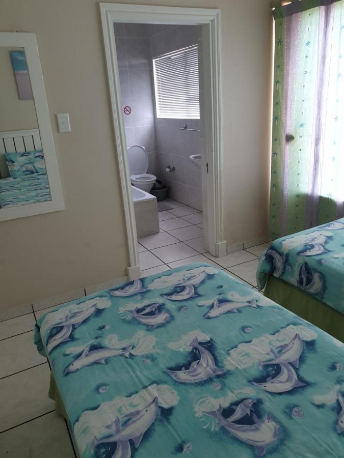 Topanga Holiday Home Uvongo Beach Exterior foto